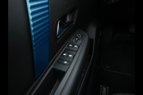 Citroën Ë-C4 Feel 50 kWh [ 3-Fase-11kW ] (INCL-BTW) *PANO | HEAD-UP | LEATHER-FABRIC | FULL-LED | DIGI-COCKPIT | BLINDSPOT | CARPLAY | COMFORT-SEATS | ECC | LANE-ASSIST | KEYLESS | PDC | CRUISE | DAB  | CCS-FASTLOADER | 18''ALU*