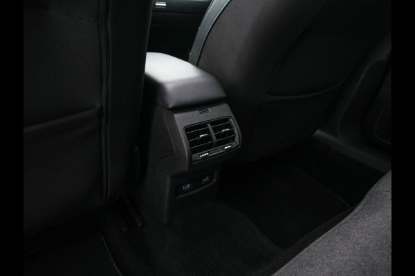 Citroën Ë-C4 Feel 50 kWh [ 3-Fase-11kW ] (INCL-BTW) *PANO | HEAD-UP | LEATHER-FABRIC | FULL-LED | DIGI-COCKPIT | BLINDSPOT | CARPLAY | COMFORT-SEATS | ECC | LANE-ASSIST | KEYLESS | PDC | CRUISE | DAB  | CCS-FASTLOADER | 18''ALU*