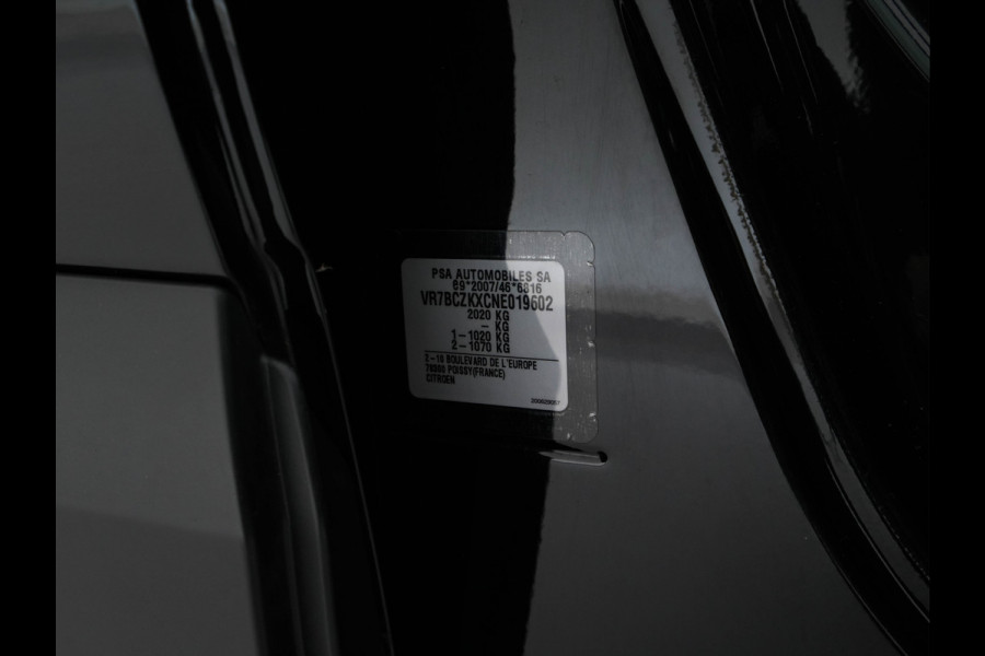 Citroën Ë-C4 Feel 50 kWh [ 3-Fase-11kW ] (INCL-BTW) *PANO | HEAD-UP | LEATHER-FABRIC | FULL-LED | DIGI-COCKPIT | BLINDSPOT | CARPLAY | COMFORT-SEATS | ECC | LANE-ASSIST | KEYLESS | PDC | CRUISE | DAB  | CCS-FASTLOADER | 18''ALU*