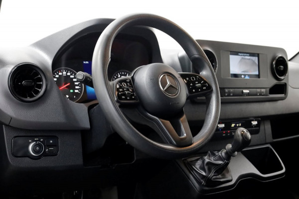 Mercedes-Benz Sprinter 315 CDI 150pk L2H2 LED/Navi/Camera 03-2022