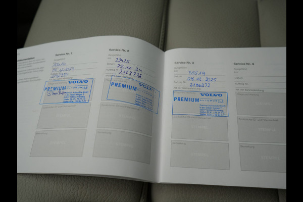 Volvo XC90 T8 Recharge AWD Plus Dark LONG RANGE 7 Persoons PHEV 455pk Dealer O.H. | Trekhaak Af Fabriek | Adaptive Cruise | Camera | Harman / Kardon | Lederen Sportstoelen Memory & Verwarmd | Google Assistent | Keyless | Blis | Stuur Verwarmd | Apple Carplay | Plug In Hybrid