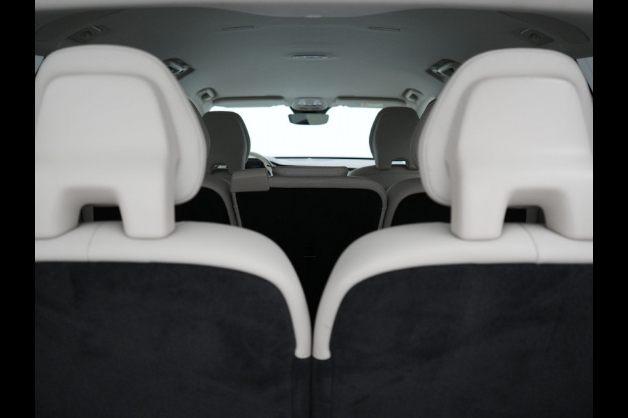 Volvo XC90 T8 Recharge AWD Plus Dark LONG RANGE 7 Persoons PHEV 455pk Dealer O.H. | Trekhaak Af Fabriek | Adaptive Cruise | Camera | Harman / Kardon | Lederen Sportstoelen Memory & Verwarmd | Google Assistent | Keyless | Blis | Stuur Verwarmd | Apple Carplay | Plug In Hybrid