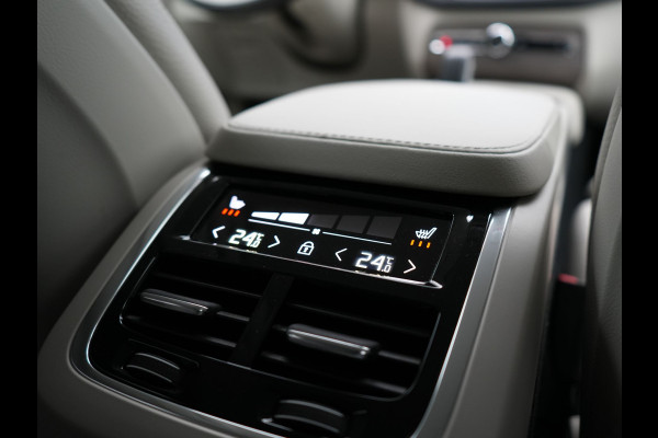 Volvo XC90 T8 Recharge AWD Plus Dark LONG RANGE 7 Persoons PHEV 455pk Dealer O.H. | Trekhaak Af Fabriek | Adaptive Cruise | Camera | Harman / Kardon | Lederen Sportstoelen Memory & Verwarmd | Google Assistent | Keyless | Blis | Stuur Verwarmd | Apple Carplay | Plug In Hybrid