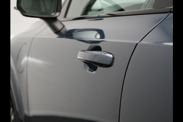 Volvo XC90 T8 Recharge AWD Plus Dark LONG RANGE 7 Persoons PHEV 455pk Dealer O.H. | Trekhaak Af Fabriek | Adaptive Cruise | Camera | Harman / Kardon | Lederen Sportstoelen Memory & Verwarmd | Google Assistent | Keyless | Blis | Stuur Verwarmd | Apple Carplay | Plug In Hybrid