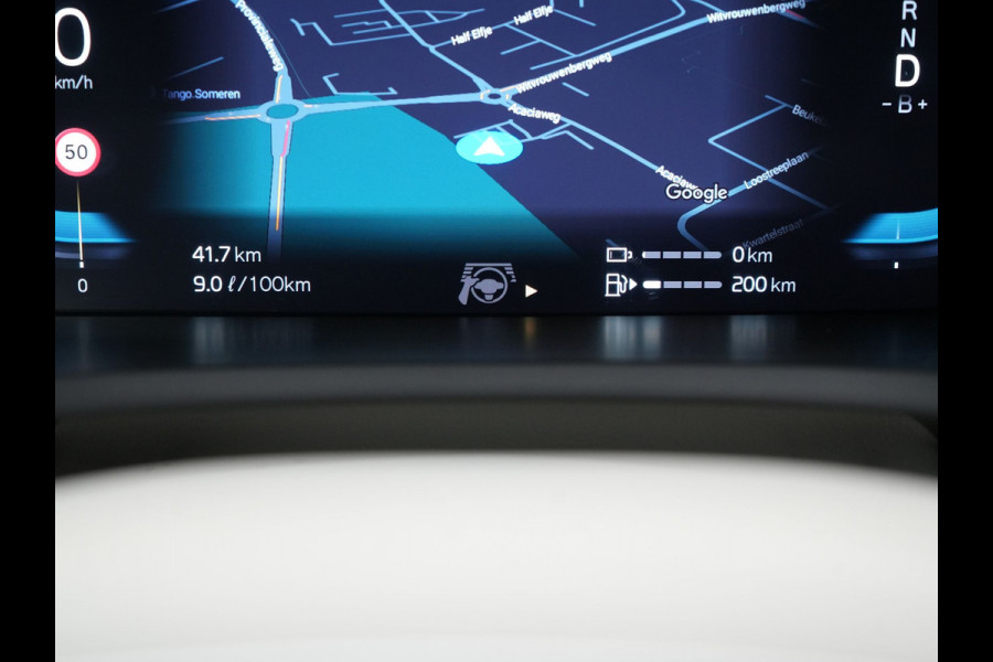 Volvo XC90 T8 Recharge AWD Plus Dark LONG RANGE 7 Persoons PHEV 455pk Dealer O.H. | Trekhaak Af Fabriek | Adaptive Cruise | Camera | Harman / Kardon | Lederen Sportstoelen Memory & Verwarmd | Google Assistent | Keyless | Blis | Stuur Verwarmd | Apple Carplay | Plug In Hybrid