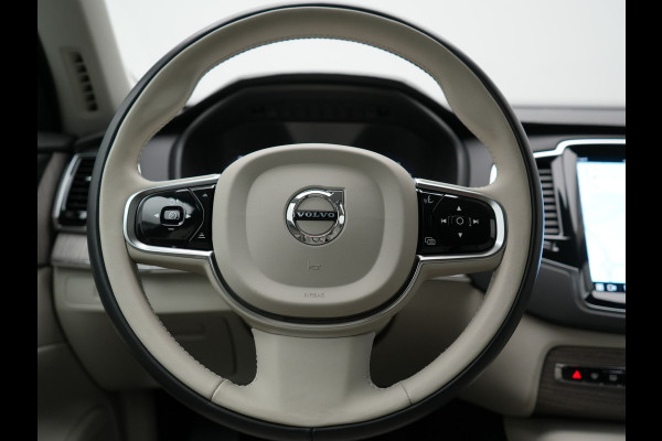 Volvo XC90 T8 Recharge AWD Plus Dark LONG RANGE 7 Persoons PHEV 455pk Dealer O.H. | Trekhaak Af Fabriek | Adaptive Cruise | Camera | Harman / Kardon | Lederen Sportstoelen Memory & Verwarmd | Google Assistent | Keyless | Blis | Stuur Verwarmd | Apple Carplay | Plug In Hybrid