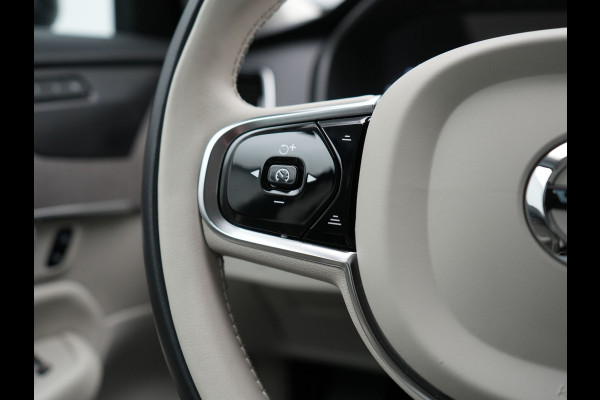 Volvo XC90 T8 Recharge AWD Plus Dark LONG RANGE 7 Persoons PHEV 455pk Dealer O.H. | Trekhaak Af Fabriek | Adaptive Cruise | Camera | Harman / Kardon | Lederen Sportstoelen Memory & Verwarmd | Google Assistent | Keyless | Blis | Stuur Verwarmd | Apple Carplay | Plug In Hybrid