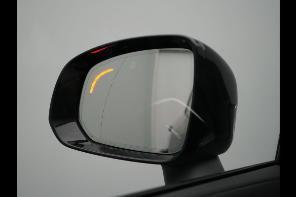 Volvo XC90 T8 Recharge AWD Plus Dark LONG RANGE 7 Persoons PHEV 455pk Dealer O.H. | Trekhaak Af Fabriek | Adaptive Cruise | Camera | Harman / Kardon | Lederen Sportstoelen Memory & Verwarmd | Google Assistent | Keyless | Blis | Stuur Verwarmd | Apple Carplay | Plug In Hybrid