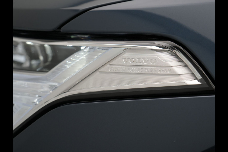 Volvo XC90 T8 Recharge AWD Plus Dark LONG RANGE 7 Persoons PHEV 455pk Dealer O.H. | Trekhaak Af Fabriek | Adaptive Cruise | Camera | Harman / Kardon | Lederen Sportstoelen Memory & Verwarmd | Google Assistent | Keyless | Blis | Stuur Verwarmd | Apple Carplay | Plug In Hybrid
