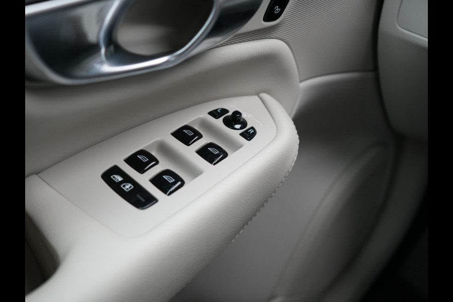 Volvo XC90 T8 Recharge AWD Plus Dark LONG RANGE 7 Persoons PHEV 455pk Dealer O.H. | Trekhaak Af Fabriek | Adaptive Cruise | Camera | Harman / Kardon | Lederen Sportstoelen Memory & Verwarmd | Google Assistent | Keyless | Blis | Stuur Verwarmd | Apple Carplay | Plug In Hybrid