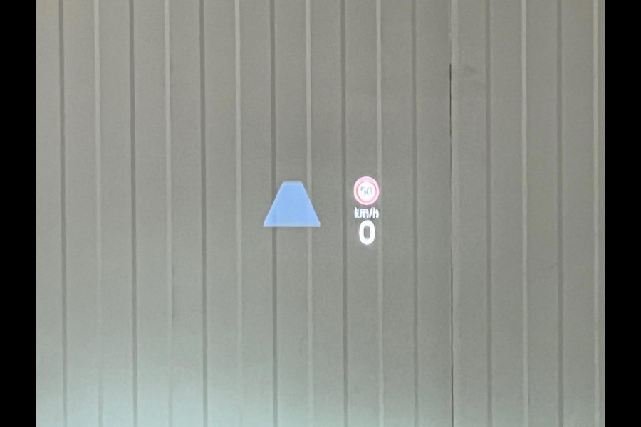 Volkswagen Golf 2.0 TDI | PANO | LED | CAMERA | MEMORY SEATS | CARPLAY | IQ DRIVE