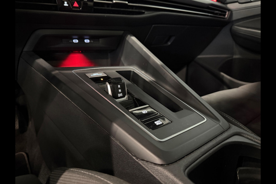 Volkswagen Golf 2.0 TDI | PANO | LED | CAMERA | MEMORY SEATS | CARPLAY | IQ DRIVE