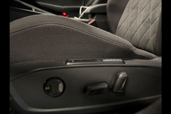 Volkswagen Golf 2.0 TDI | PANO | LED | CAMERA | MEMORY SEATS | CARPLAY | IQ DRIVE