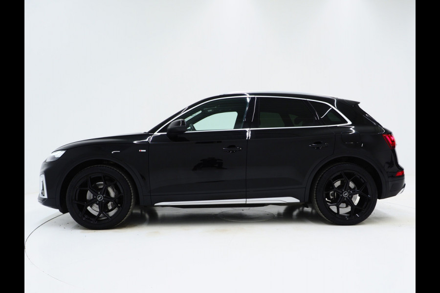 Audi Q5 55 TFSI e quattro Competition S-Line | Panoramadak | Luchtvering | Camera | Virtual | Keyless | DAB | Carplay