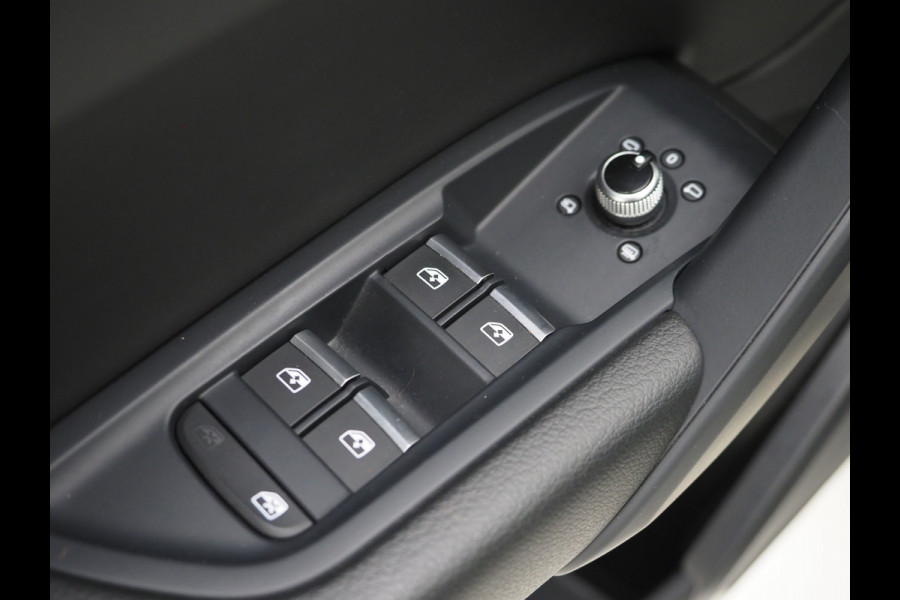 Audi Q5 55 TFSI e quattro Competition S-Line | Panoramadak | Luchtvering | Camera | Virtual | Keyless | DAB | Carplay
