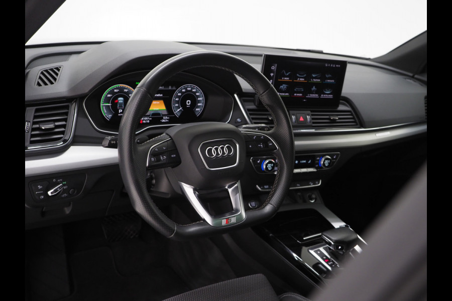 Audi Q5 55 TFSI e quattro Competition S-Line | Panoramadak | Luchtvering | Camera | Virtual | Keyless | DAB | Carplay