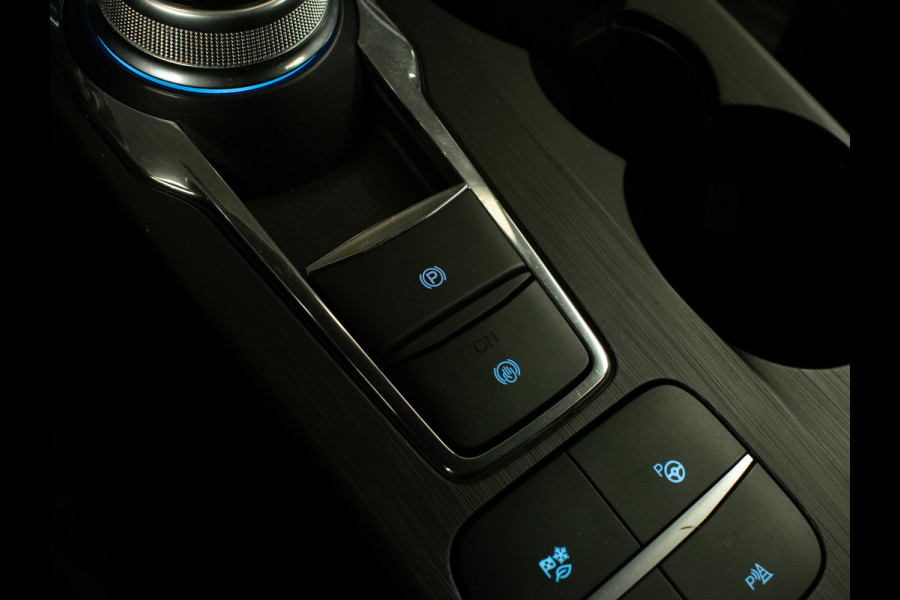 Ford Kuga 2.5 PHEV ST-Line X Sport (APPLE CARPLAY,NAVI,CAMERA V/A,PDC,STOEL/STUUR VERWARMING,GETINT,LED,SPORTSTOELEN,LM VELGEN)