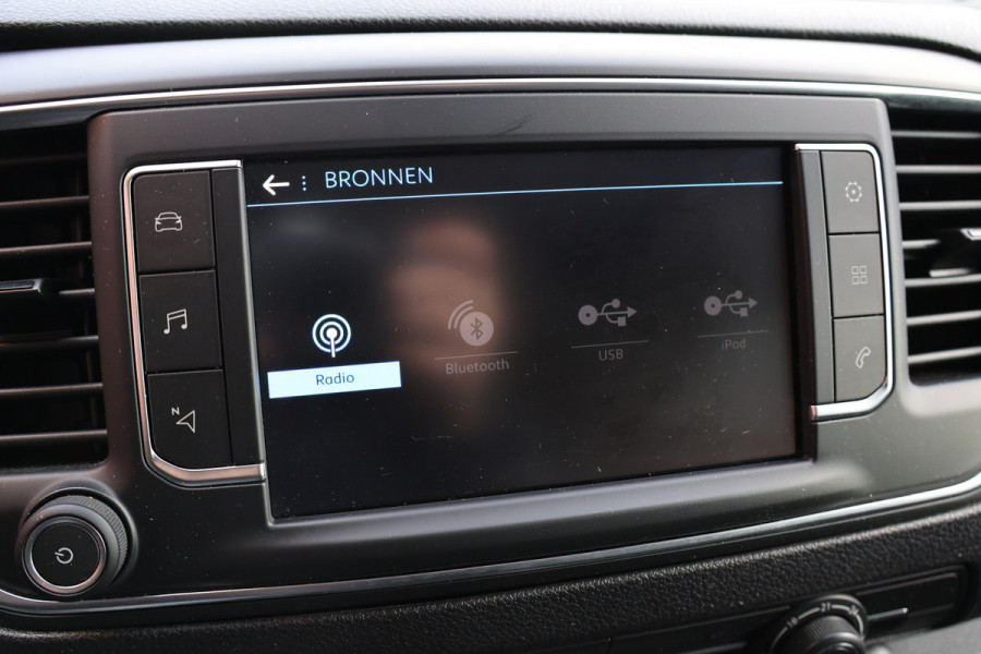 Peugeot Expert 2.0 BlueHDI 180 Long DC | Dubbel Cabine | 6-Zitter | Bi-Xenon | CarPlay | Camera | Navigatie | Stoelverwarming | L+R Schuifdeur | Grip control | NAP Logisch | Nieuwe APK