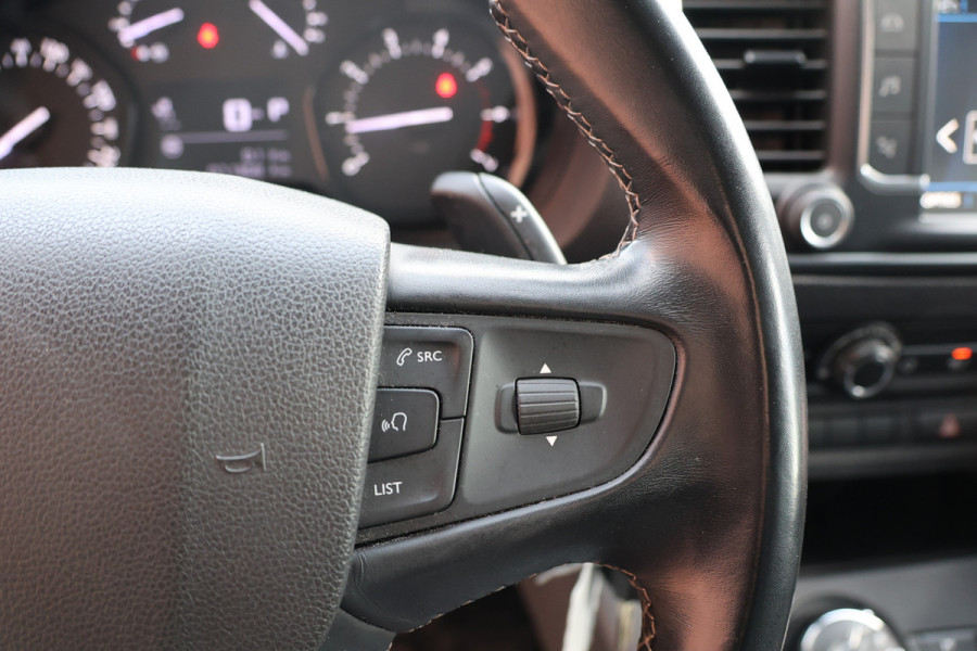 Peugeot Expert 2.0 BlueHDI 180 Long DC | Dubbel Cabine | 6-Zitter | Bi-Xenon | CarPlay | Camera | Navigatie | Stoelverwarming | L+R Schuifdeur | Grip control | NAP Logisch | Nieuwe APK