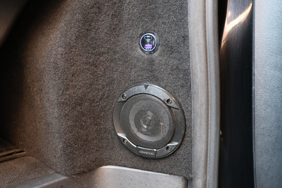 Mercedes-Benz V-Klasse 220d Lang DC | AMG | 360 Camera | CarPlay | Bi-Xenon | Lederen bekleding | Facelift model | Navigatie | 19'' AMG Velgen | Stoelverwarming | Kenwood Sound | DAB | Elek achterklep | Carbon afwerking | Sportonderstel | Dubbel cabine | Dealer onderhouden