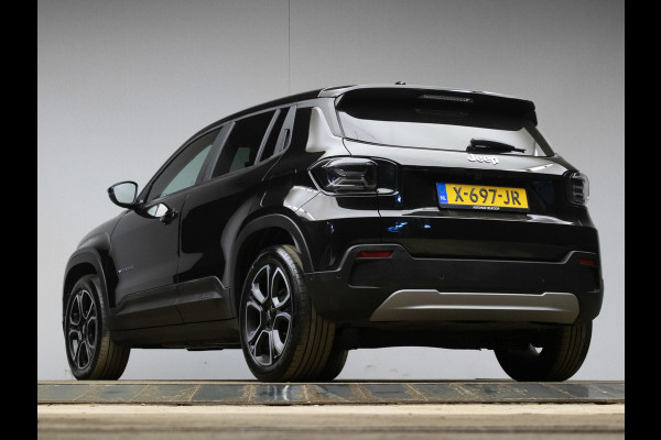 Jeep Avenger Avenger 54 kWh (APPLE CARPLAY,NAVI,CAMERA,PDC,SPORTSTOELEN,ACC,LM VELGEN,NETTESTAAT)