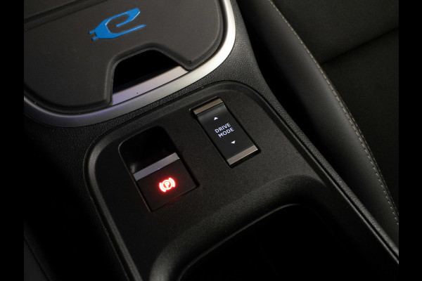 Jeep Avenger Avenger 54 kWh (APPLE CARPLAY,NAVI,CAMERA,PDC,SPORTSTOELEN,ACC,LM VELGEN,NETTESTAAT)