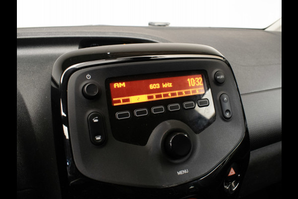 Citroën C1 1.0 VTi Feel 57000KM (AIRCO,GETINT,SPOILER,ELEKTRISCH PAKKET,BLUETOOTH,LED,SPORTSTOELEN,NIEUWE APK,NETTE STAAT)