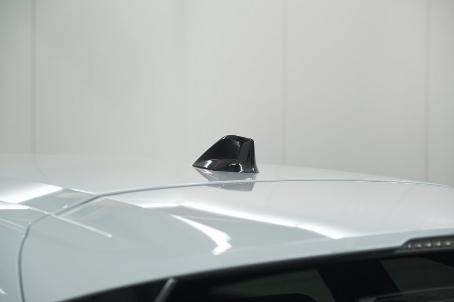 Peugeot 308 SW 1.6 Plug-in Hybrid 180 Allure | 360 Camera | Adaptieve Cruise Control | Navigatie | Apple Carplay