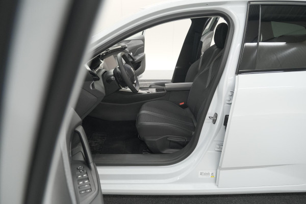 Peugeot 308 SW 1.6 Plug-in Hybrid 180 Allure | 360 Camera | Adaptieve Cruise Control | Navigatie | Apple Carplay