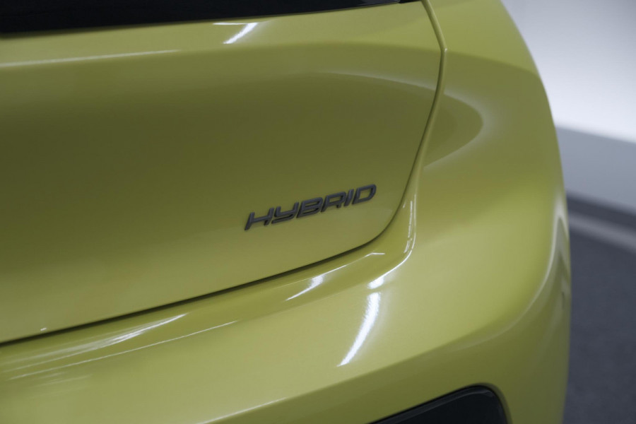 Peugeot 208 Hybrid 136 e-DCS6 GT | Camera | Apple Carplay | Parkeersensoren