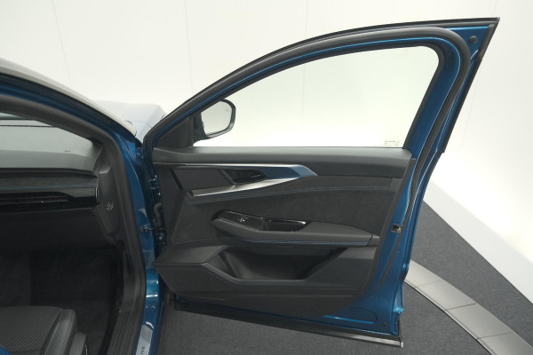 Renault Austral 1.2 E-Tech full hybrid 200 iconic esprit Alpine | Elektrische Kofferklep | Winterpakket | Adaptieve Cruise Control