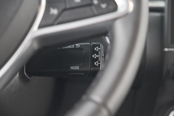 Renault Captur 1.6 E-Tech Hybrid 145 Techno | Pack Parking | Camera | Navigatie | Apple CarPlay