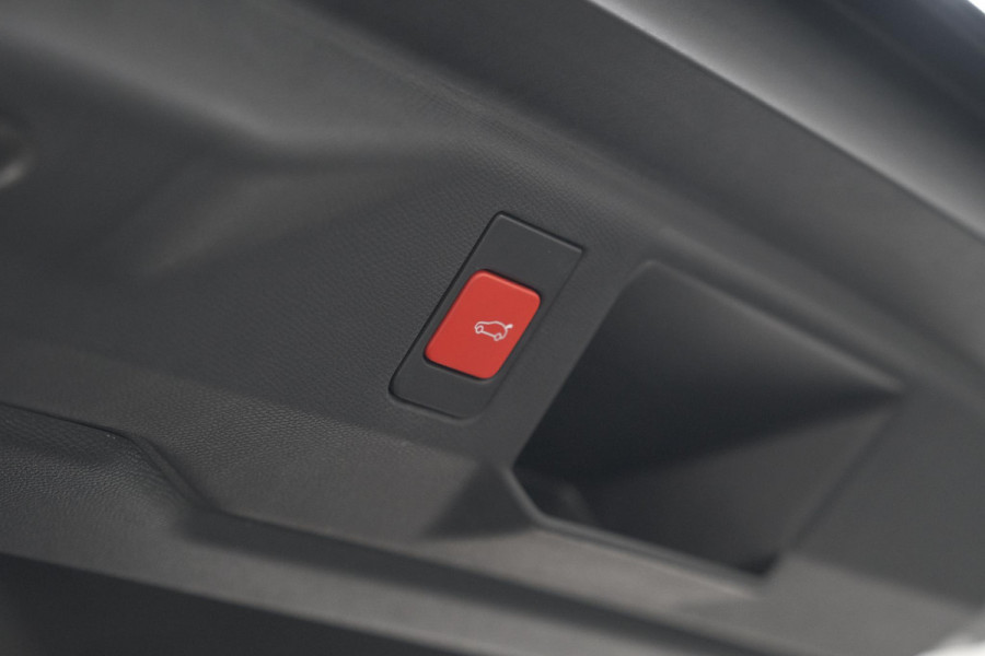 Peugeot 5008 HYbrid 145 e-DCS6 GT | Panoramadak | Camera | Elektrische Achterklep | Adaptieve Cruise Control