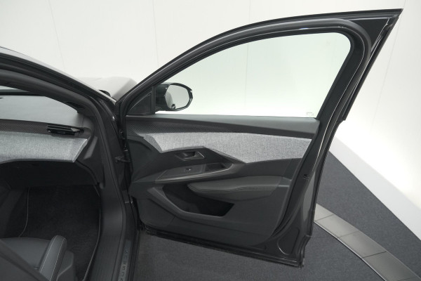 Peugeot 3008 1.2 Hybrid 136 GT | Pack Winter | Camera | Adaptieve Cruise Control | Elektrische Kofferklep