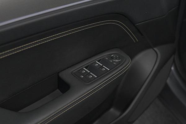 Renault Arkana Mild Hybrid 140 EDC Techno | 360 Camera | Dodehoekdetectie | Adaptieve Cruise Control