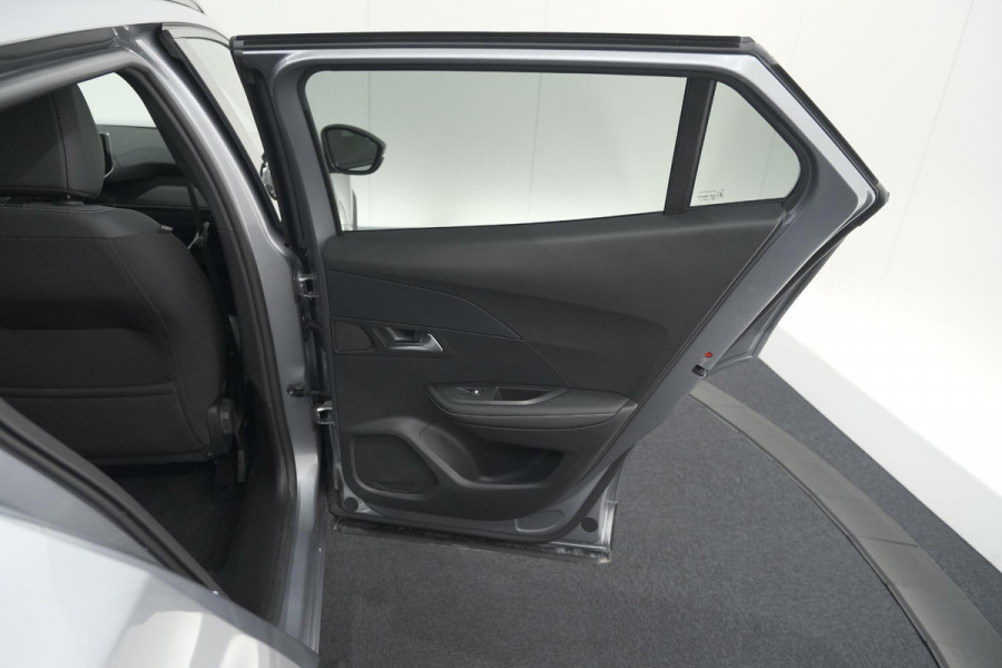 Peugeot 2008 1.2 Hybrid 145 Allure | 360 Camera | Adaptieve Cruise Control | Dodehoekdetectie | Apple Carplay