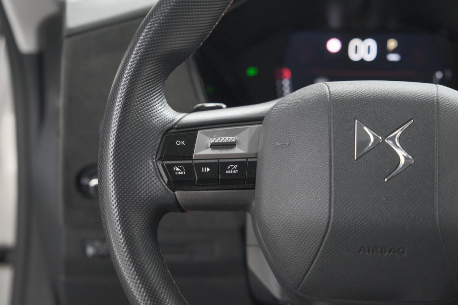 DS DS 4 PureTech 130 EAT8 Performance Line | Camera | Apple Carplay | Alcantara® bekleding | Parkeersensensoren