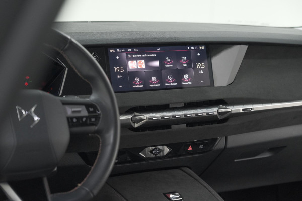DS DS 4 PureTech 130 EAT8 Performance Line | Camera | Apple Carplay | Alcantara® bekleding | Parkeersensensoren