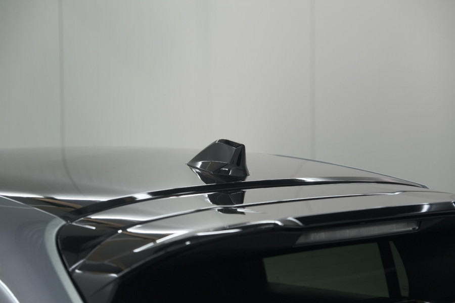 Peugeot 208 Hybrid 136 e-DCS6 GT | Camera | Apple Carplay & Android Auto | Parkeersensoren