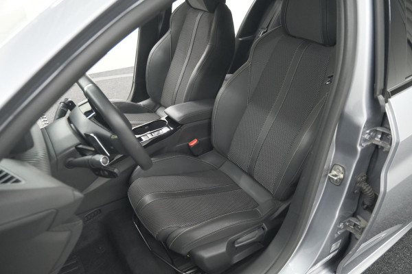 Peugeot 208 Hybrid 136 e-DCS6 GT | Camera | Apple Carplay & Android Auto | Parkeersensoren