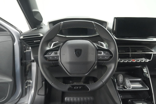 Peugeot 208 Hybrid 136 e-DCS6 GT | Camera | Apple Carplay & Android Auto | Parkeersensoren
