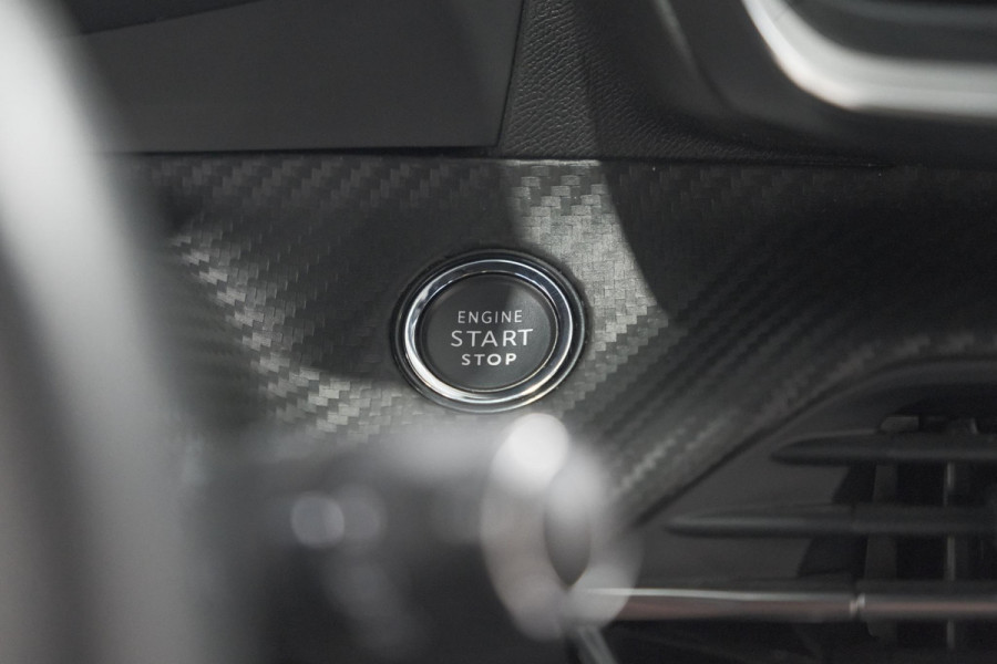 Peugeot 208 Hybrid 136 e-DCS6 GT | Camera | Apple Carplay & Android Auto | Parkeersensoren