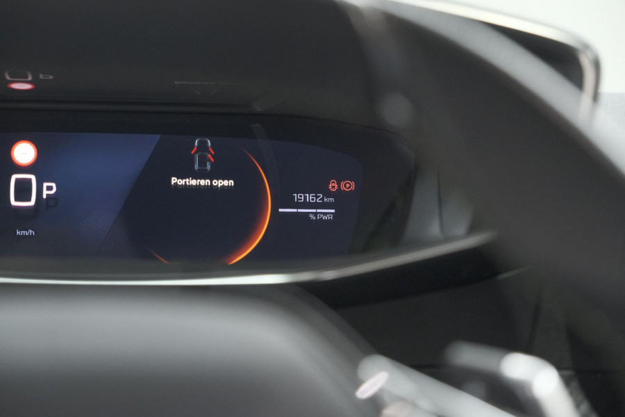Peugeot 208 Hybrid 136 e-DCS6 GT | Camera | Apple Carplay & Android Auto | Parkeersensoren