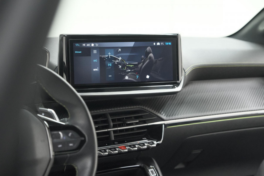 Peugeot 208 Hybrid 136 e-DCS6 GT | Camera | Apple Carplay & Android Auto | Parkeersensoren