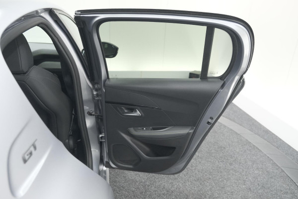 Peugeot 208 Hybrid 136 e-DCS6 GT | Camera | Apple Carplay & Android Auto | Parkeersensoren