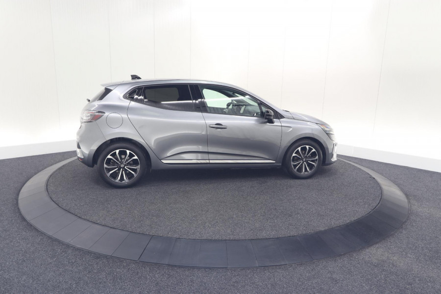 Renault Clio TCe 90 Techno | 360 Camera | Adaptieve Cruise Control | 9.3 Inch Groot Scherm