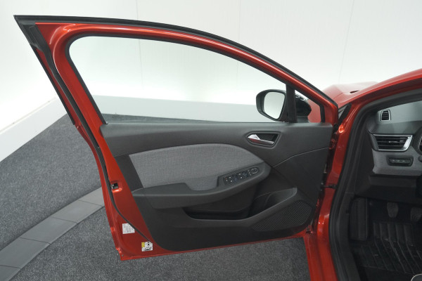 Renault Clio TCe 90 GPF Techno | 360 Camera | Adaptieve Cruise Control | 9.3 Inch Groot Scherm