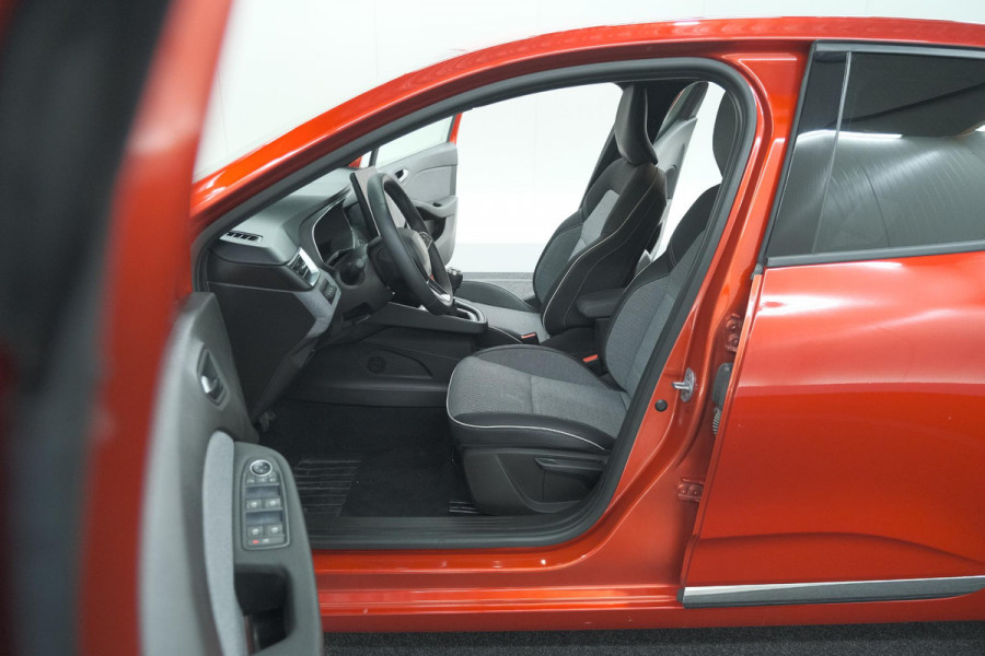 Renault Clio TCe 90 GPF Techno | 360 Camera | Adaptieve Cruise Control | 9.3 Inch Groot Scherm