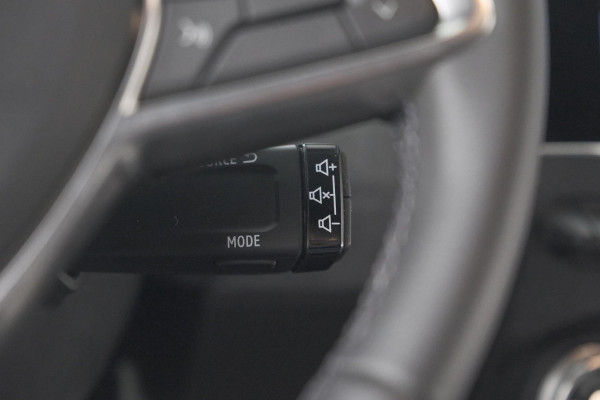 Renault Clio TCe 90 GPF Techno | 360 Camera | Adaptieve Cruise Control | 9.3 Inch Groot Scherm