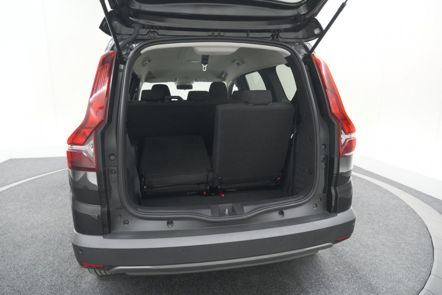 Dacia Jogger TCe 110 Extreme | 7 Zitplaatsen | Camera | Dodehoekdetectie | Stoelverwarming | Apple Carplay